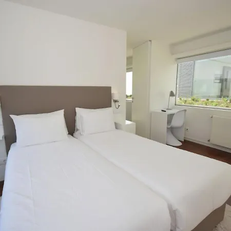 Villa Modern In Bidos Lisbon With Garden And Pool *