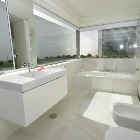 Modern In Bidos Lisbon With Garden And Pool Villa *